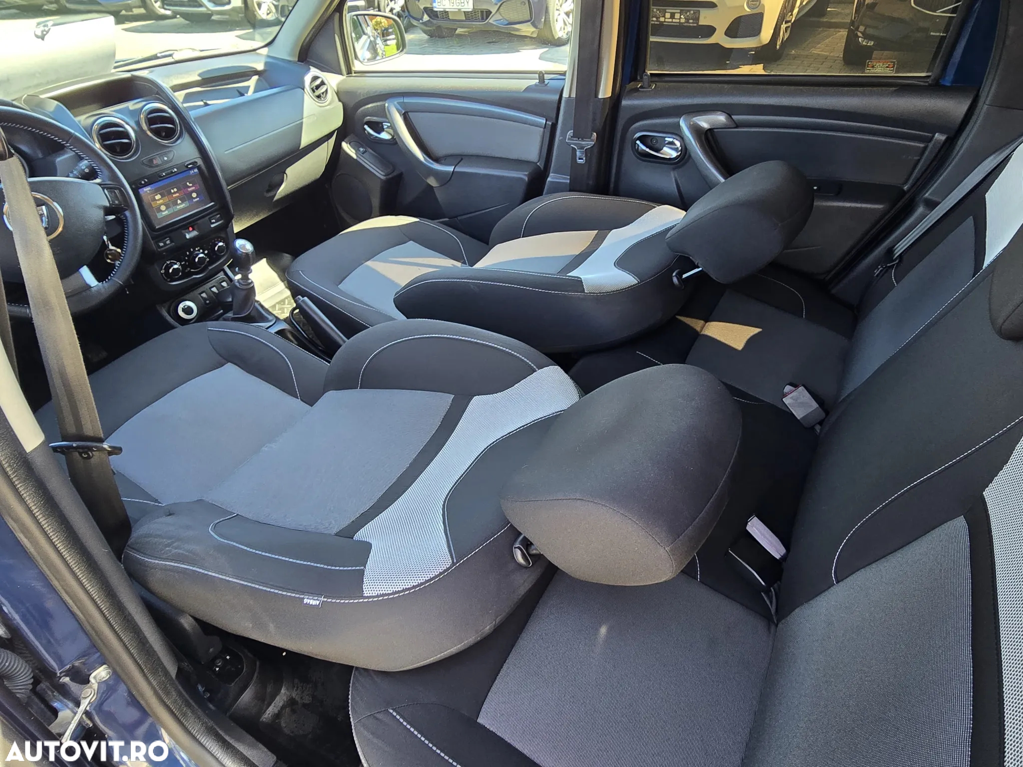 Dacia Duster dCi 110 FAP 4x4 Prestige - 11
