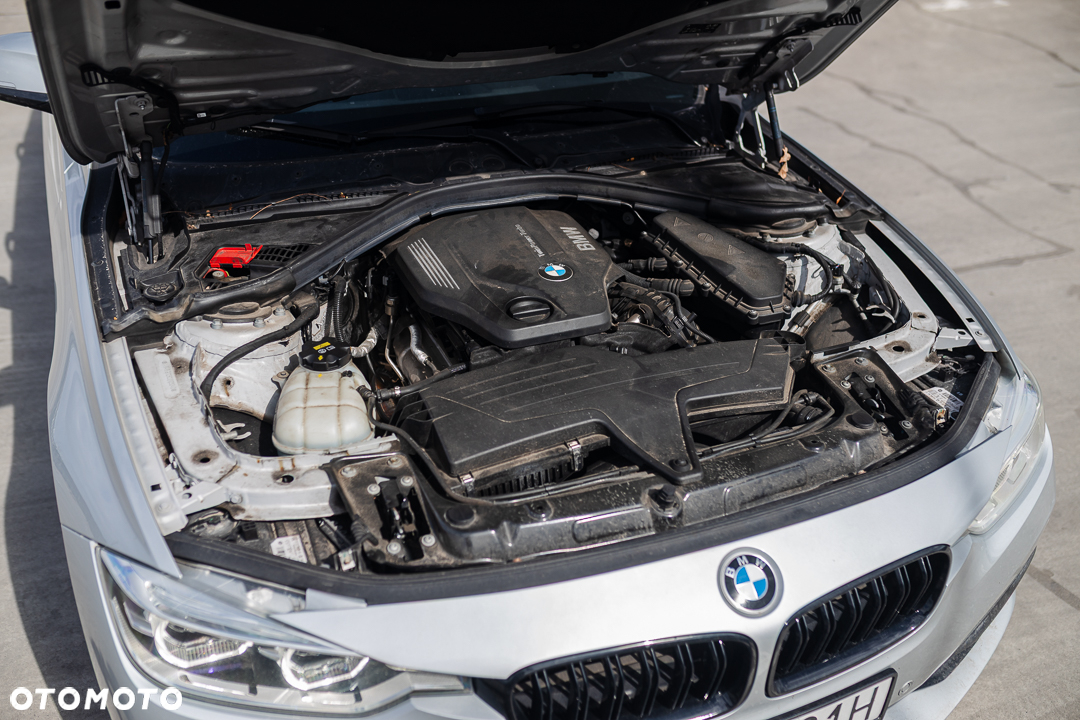 BMW Seria 3 320d Efficient Dynamics - 17