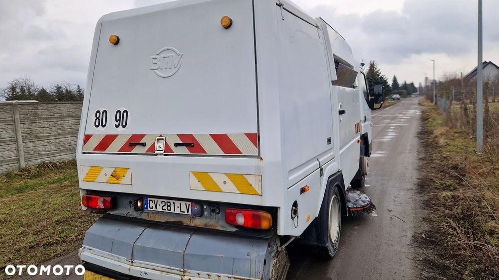 Mitsubishi Canter - 2