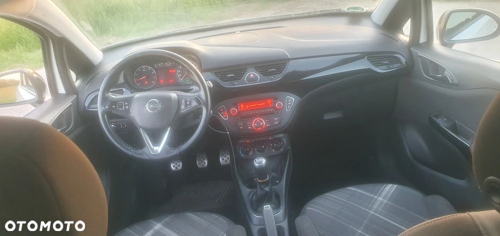 Opel Corsa 1.4 16V Color Edition - 9