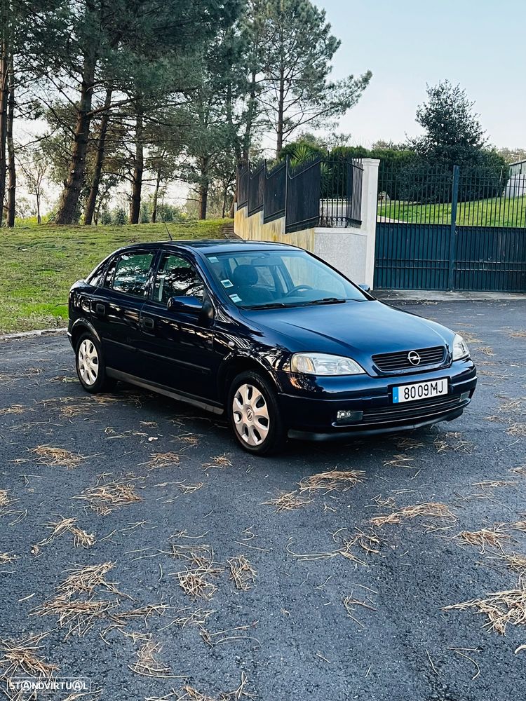 Opel Astra 1.4 Club - 4
