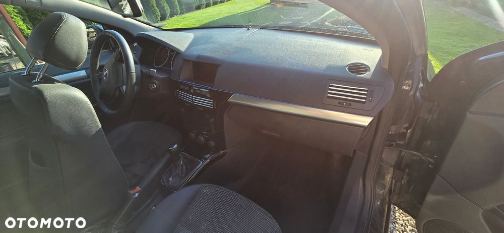 Opel Astra 1.7 CDTI Edition - 30