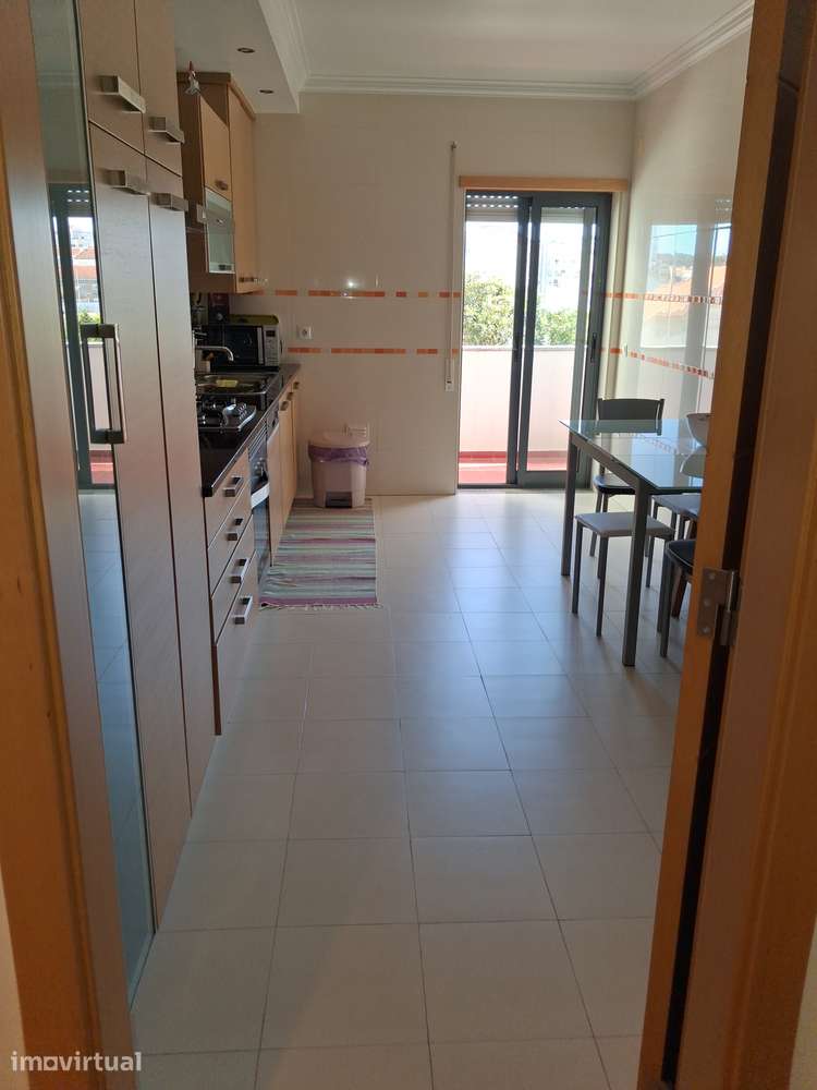 Excelente apartamento T3 - Grande imagem: 3/11