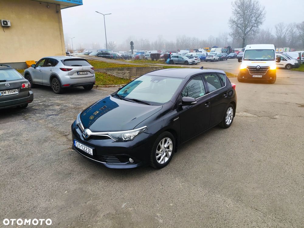 Toyota Auris Hybrid 135 Prestige - 8