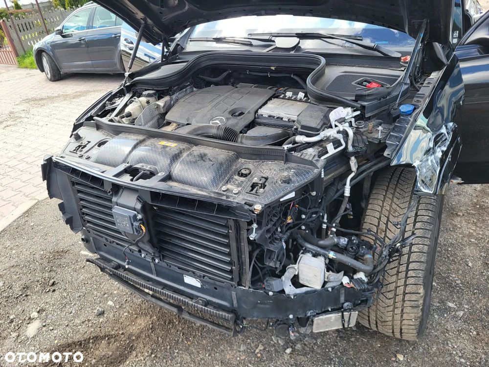 Mercedes-Benz GLE 350 de 4-Matic Advanced Plus - 34