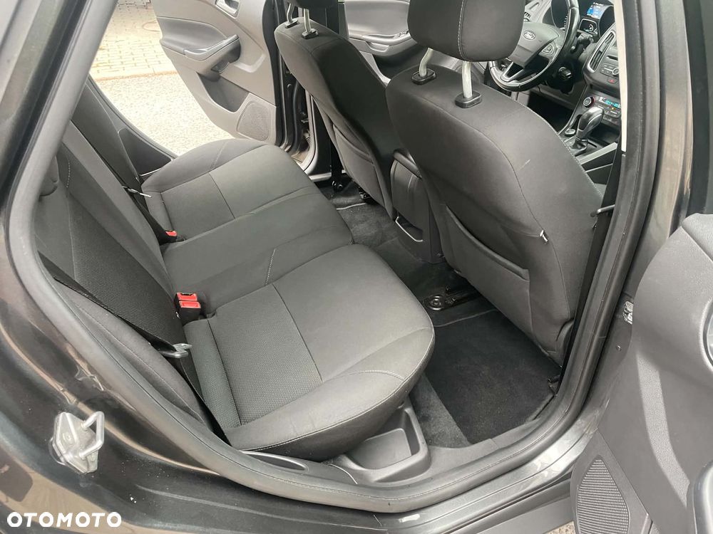 Ford Focus - 10