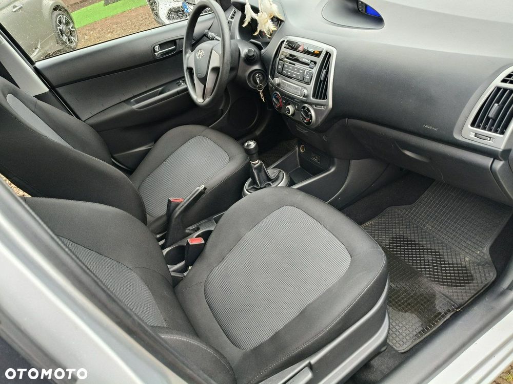 Hyundai i20 1.2 BlueDrive Classic + - 14