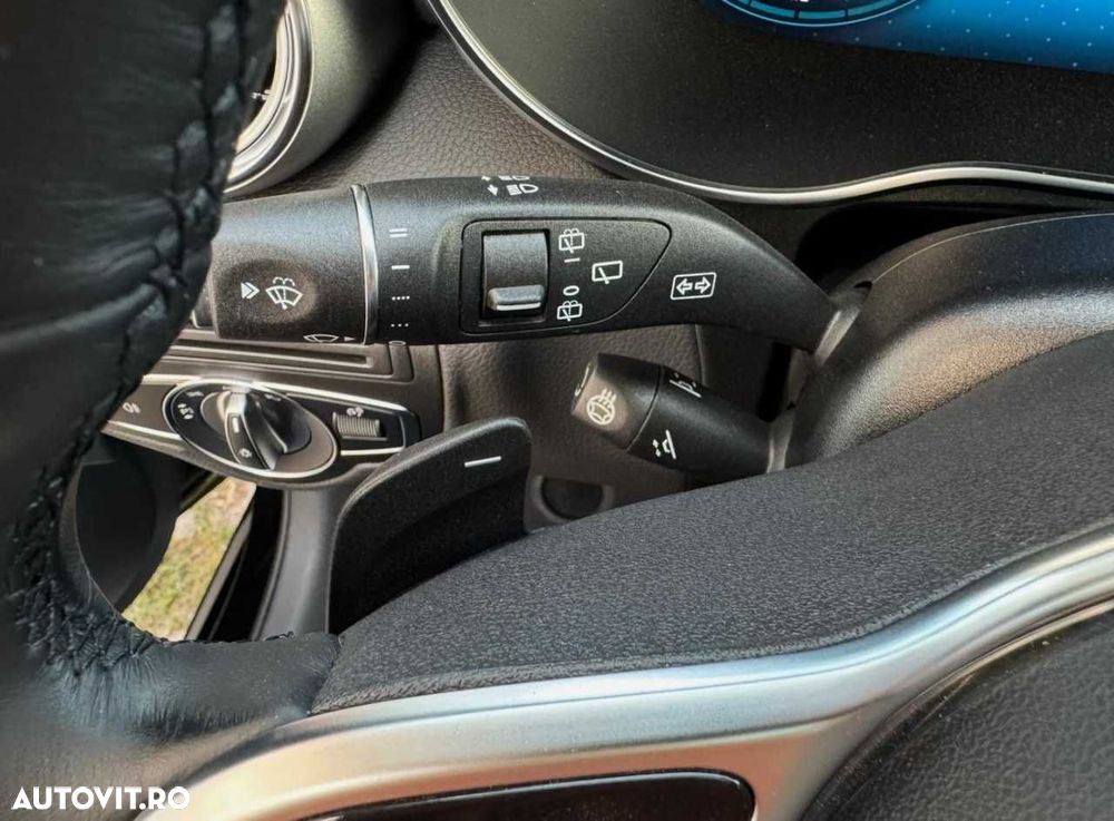 Mercedes-Benz GLC - 26