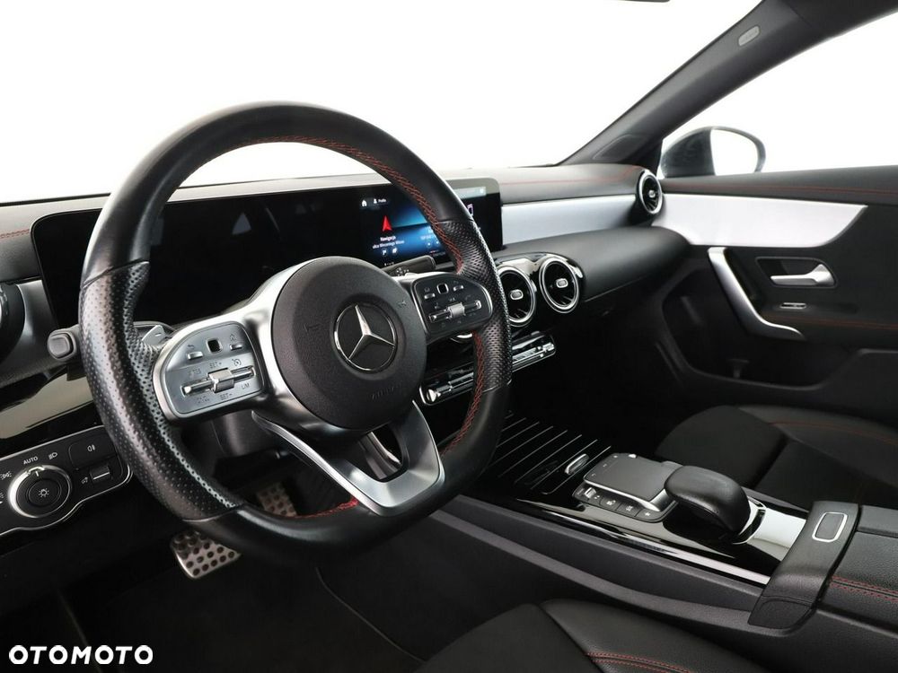 Mercedes-Benz CLA 250 e PHEV AMG Line 8G-DCT - 15