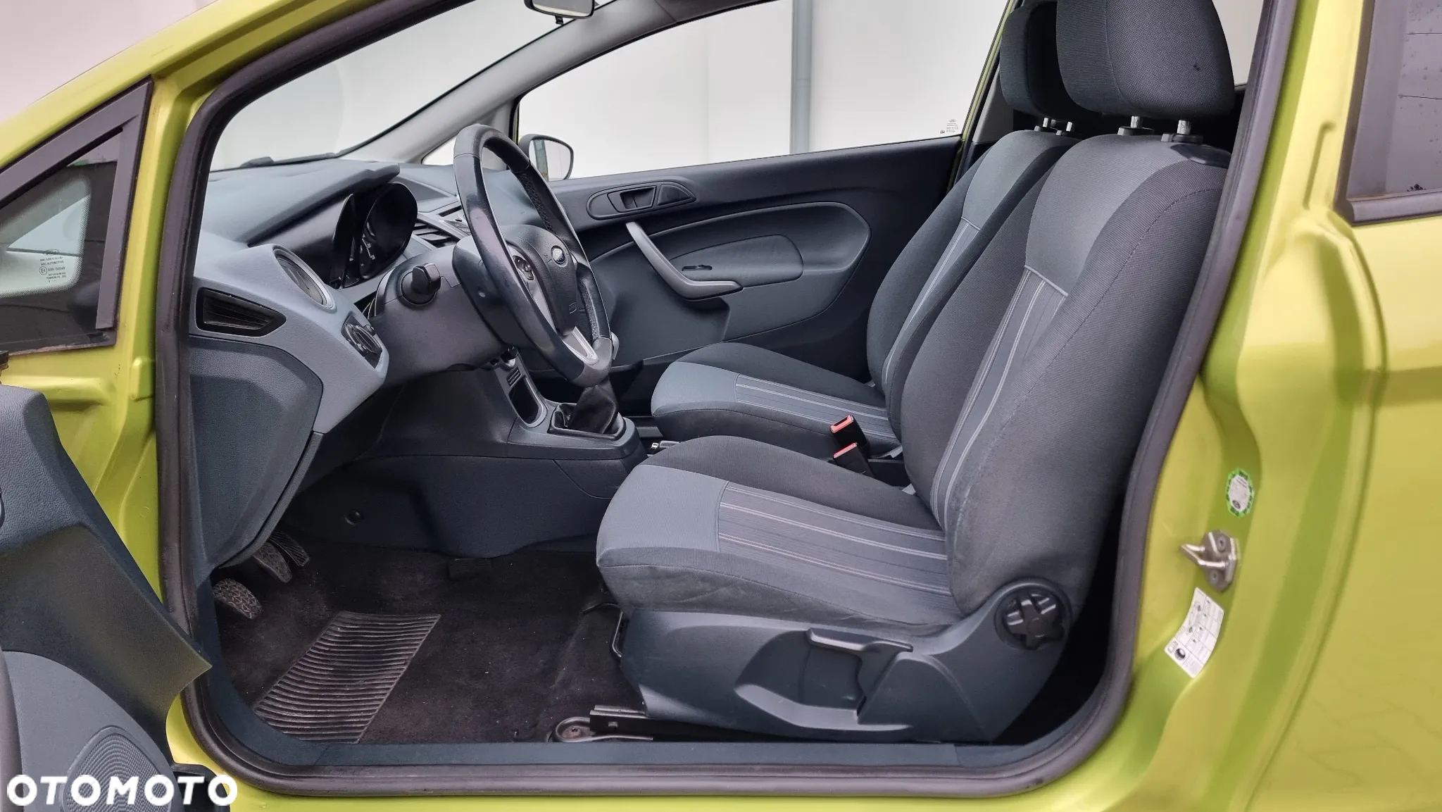 Ford Fiesta 1.25 Titanium - 20