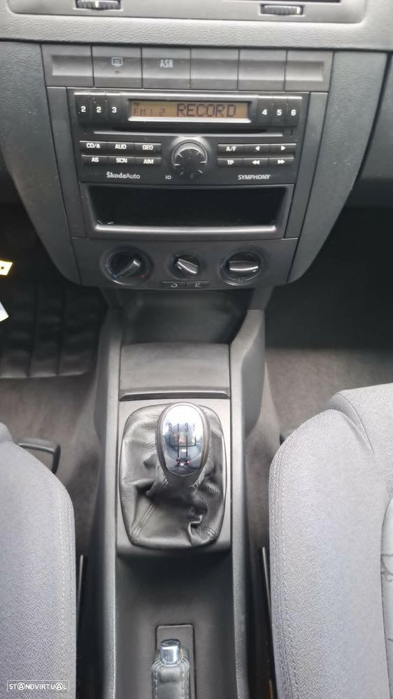 Skoda Fabia Break 1.4 Style - 15