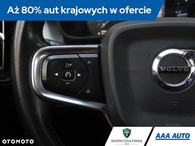 Volvo XC 40 - 22