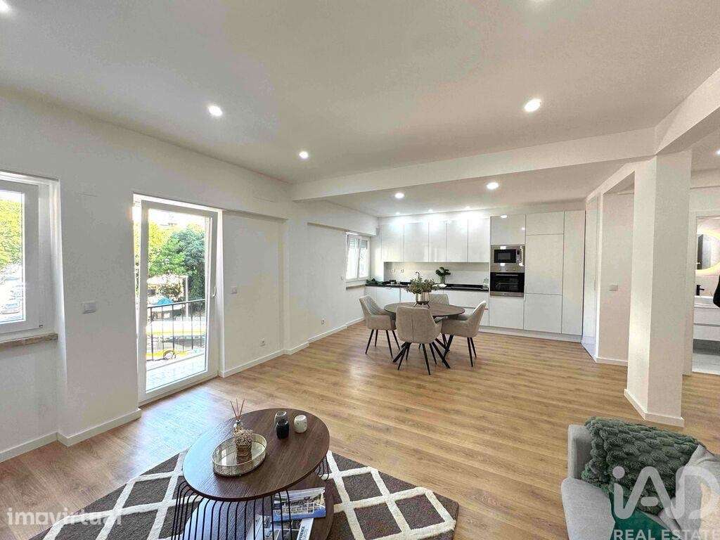 Apartamento T3 em Benfica de 92 m2 - Grande imagem: 4/36