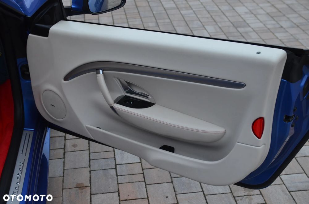 Maserati GranCabrio Sport - 33
