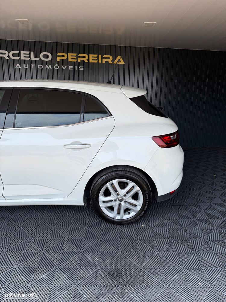 Renault Mégane dCi 95 FAP Paris Business - 4