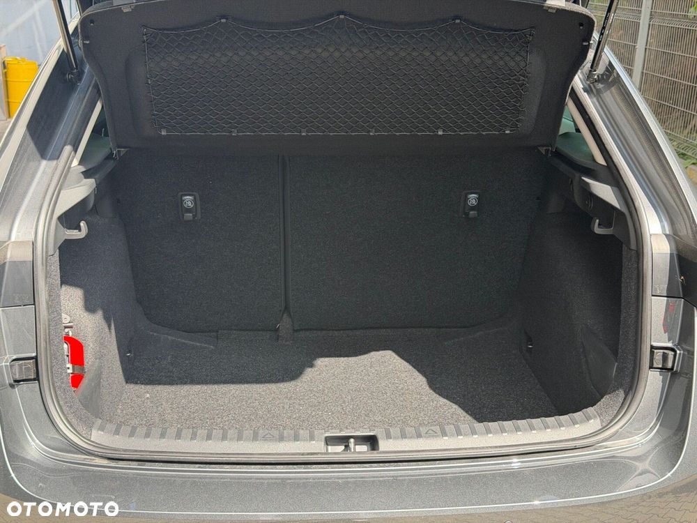 Skoda Scala 1.0 TSI Selection DSG - 32