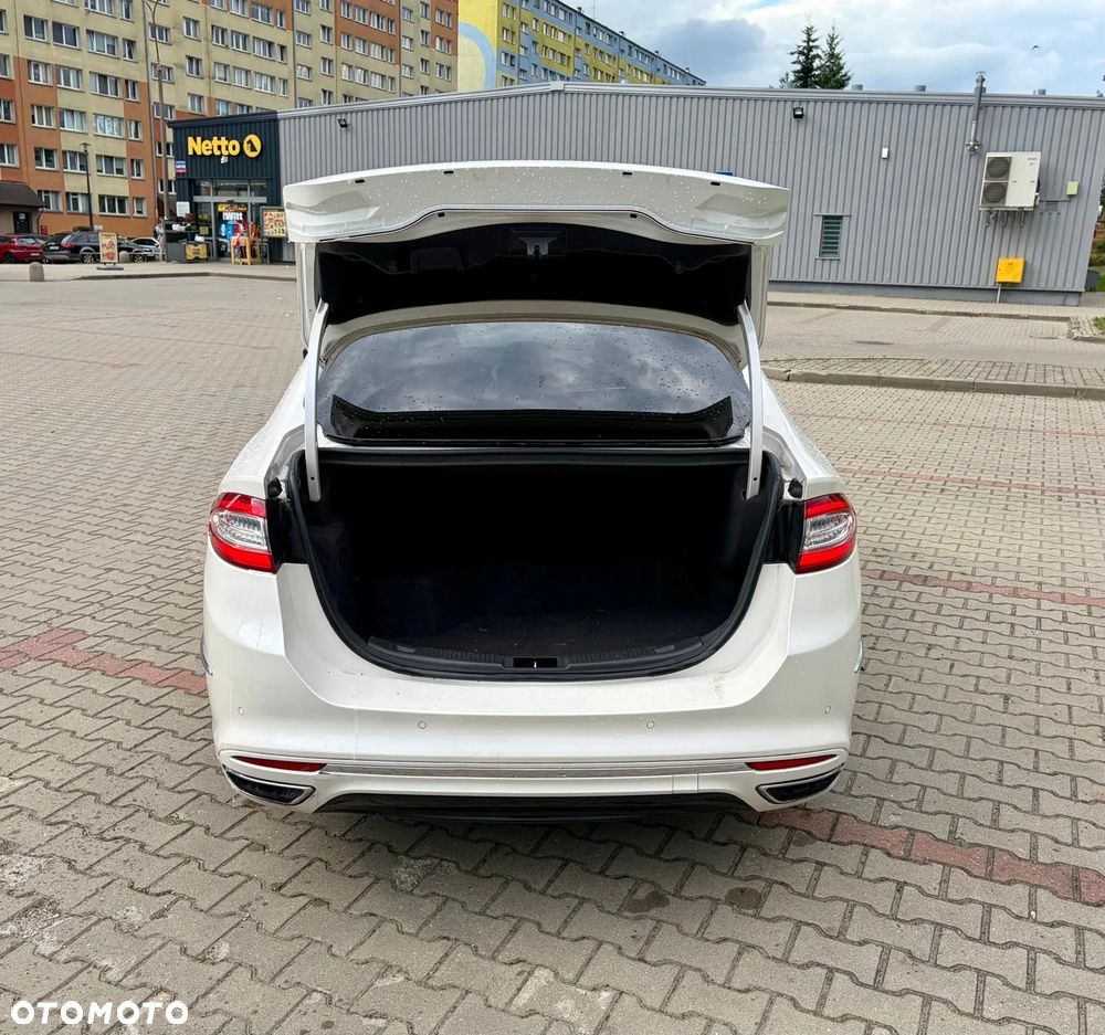 Ford Mondeo 2.0 Hybrid Vignale - 9