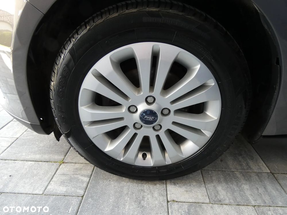 Ford Focus 1.6 Trend - 33