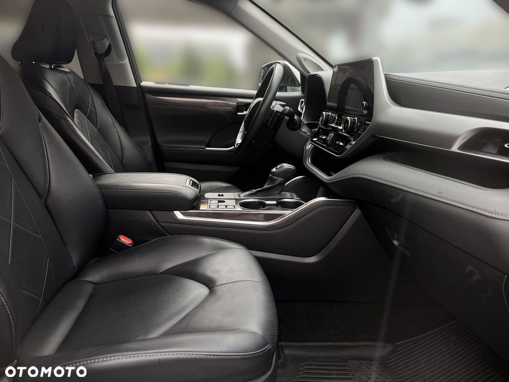 Toyota Highlander - 10