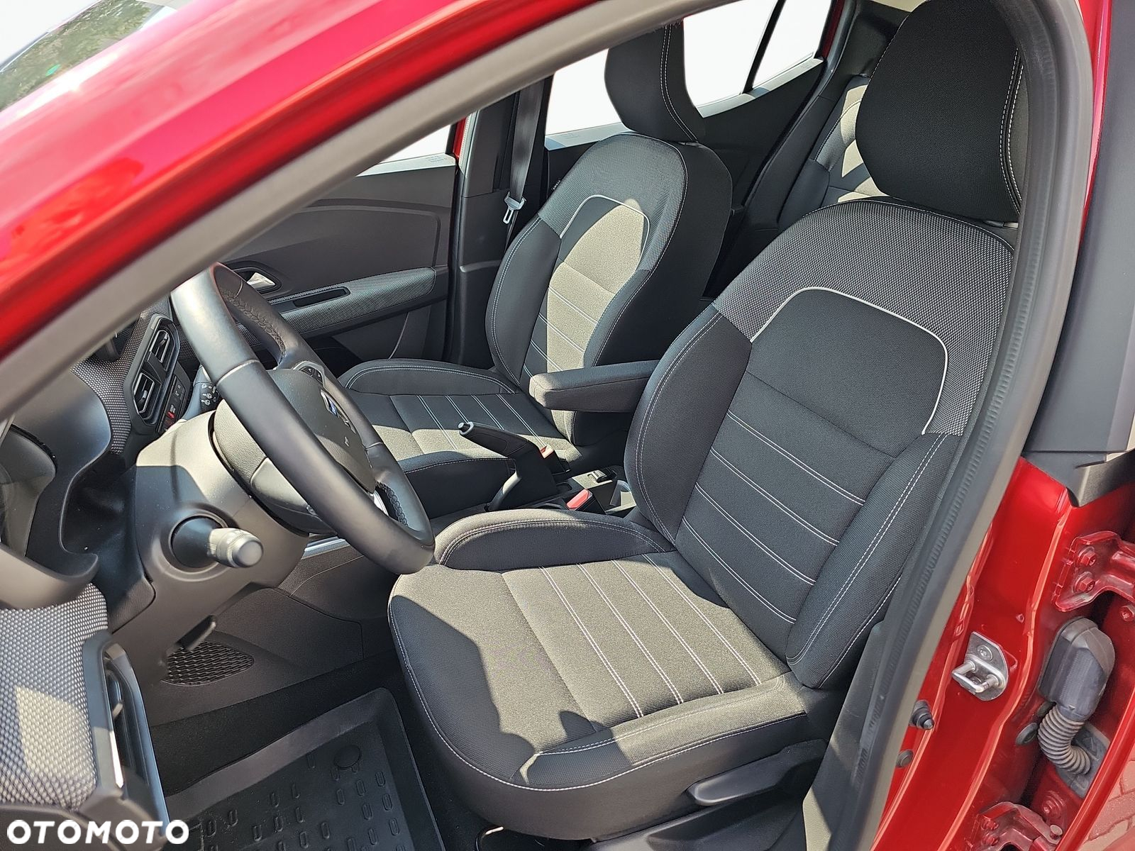 Dacia Sandero - 11