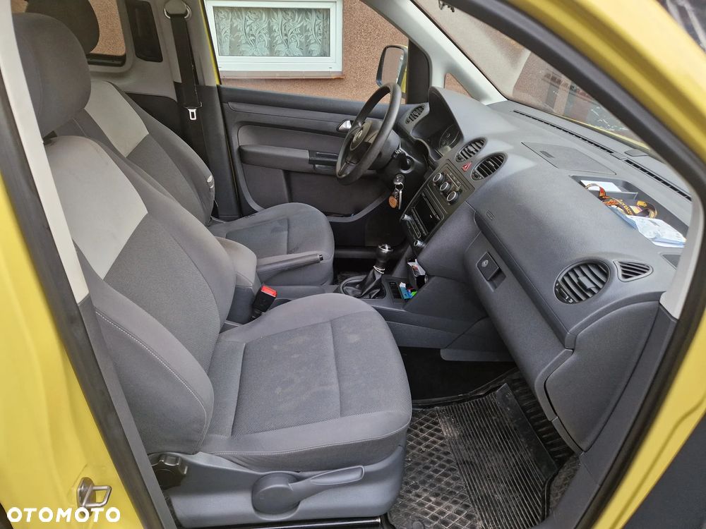 Volkswagen Caddy Comfortline - 11