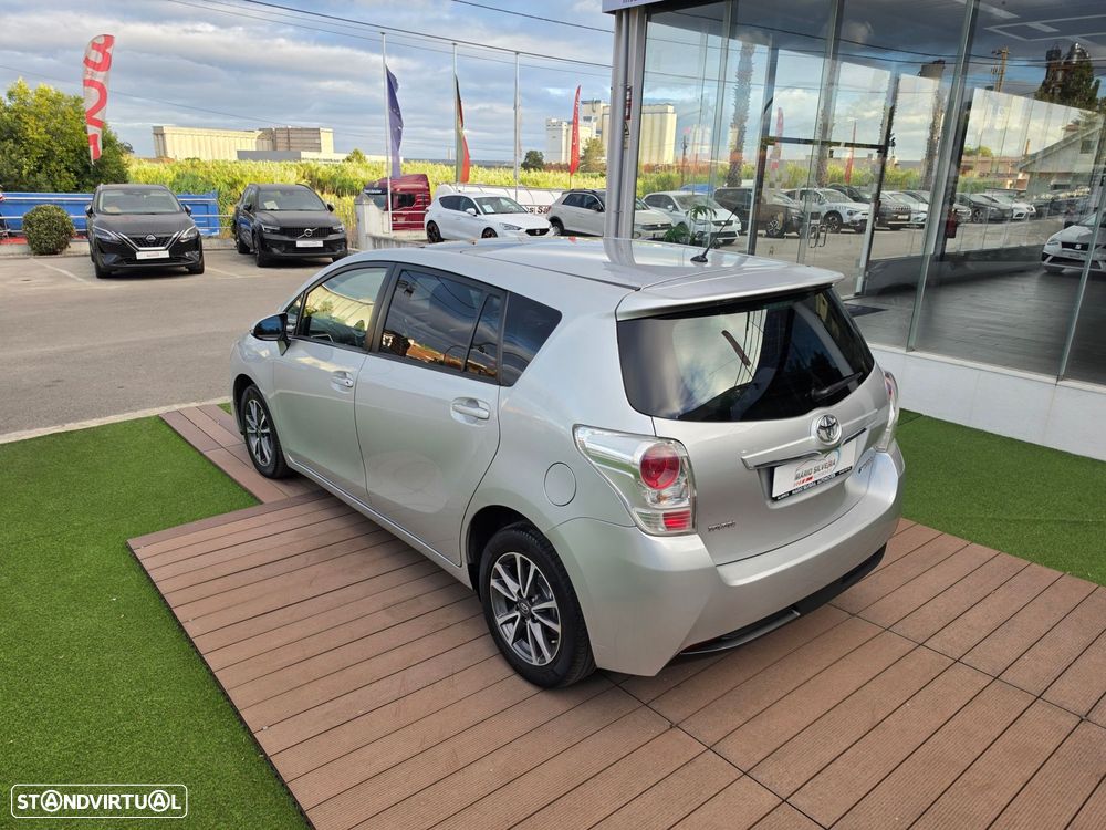 Toyota Verso 1.6 D-4D Comfort - 18