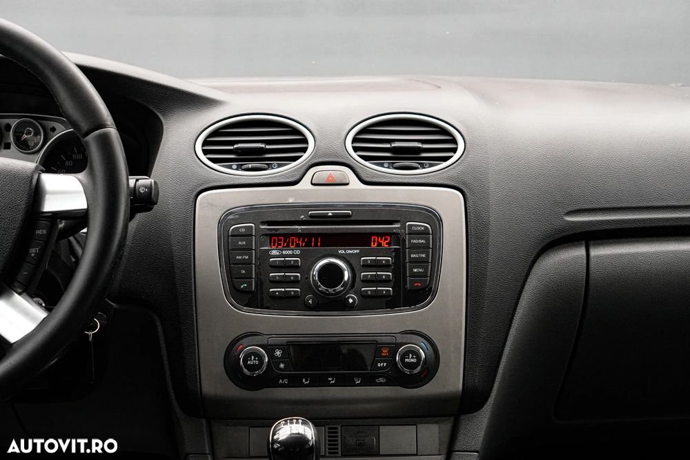 Ford Focus 1.6 TDCi Anniversary - 19