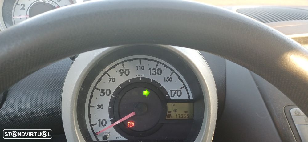 Peugeot 107 1.0 Trendy - 7