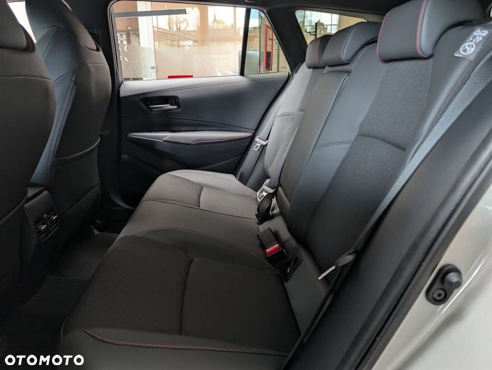 Toyota Corolla - 10