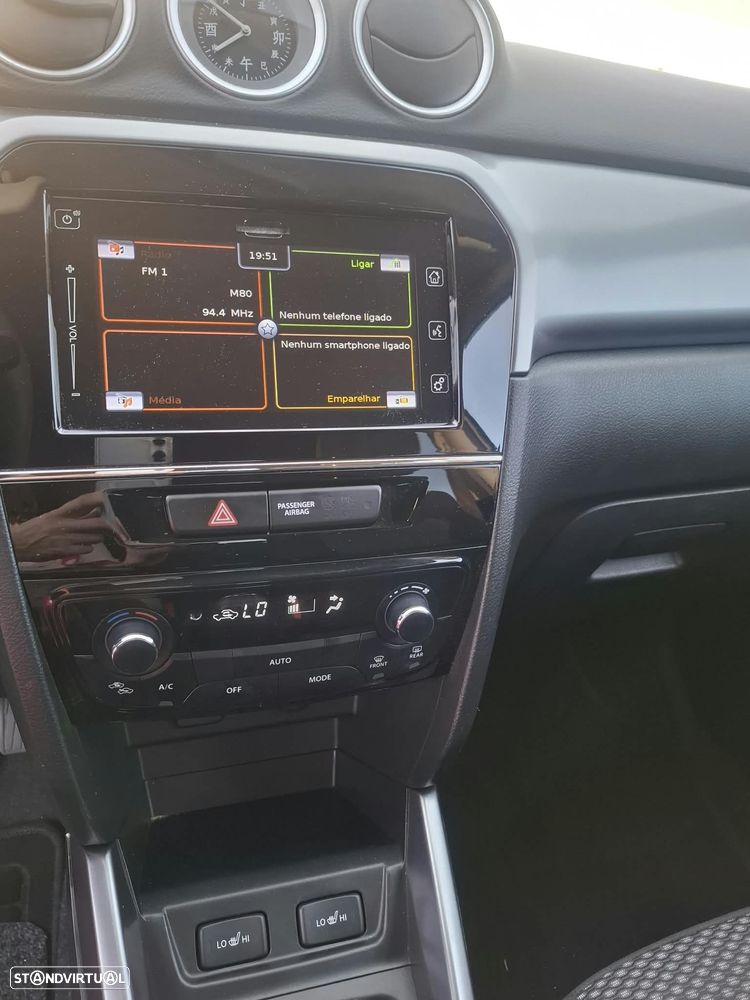 Suzuki Vitara 1.0T GLE - 7