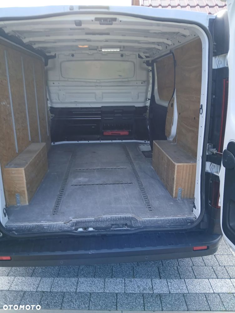 Renault Trafic - 15