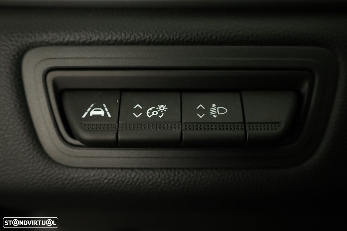 Renault Captur 1.0 TCe Techno Bi-Fuel - 19