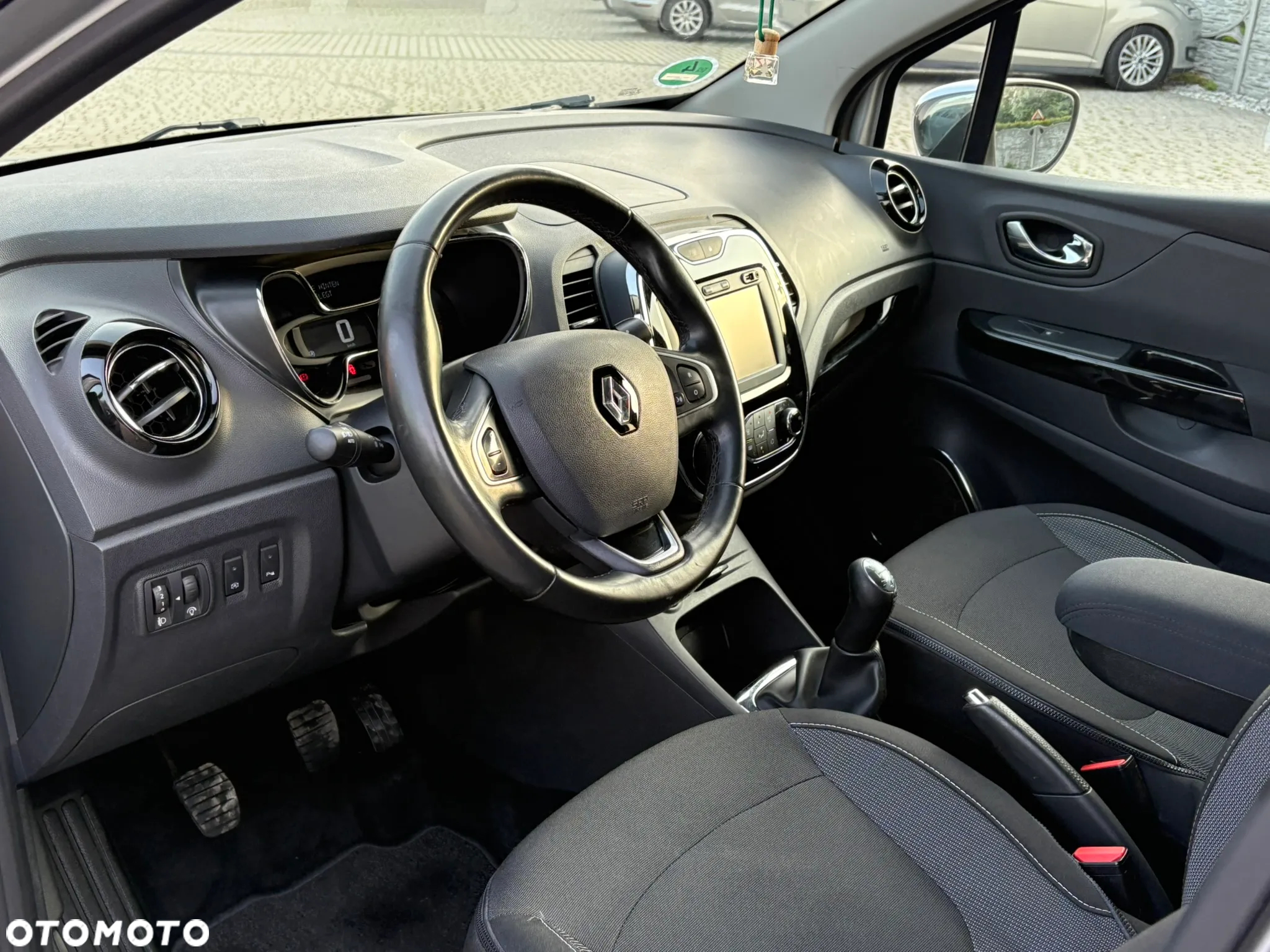 Renault Captur (ENERGY) TCe 90 INTENS - 9