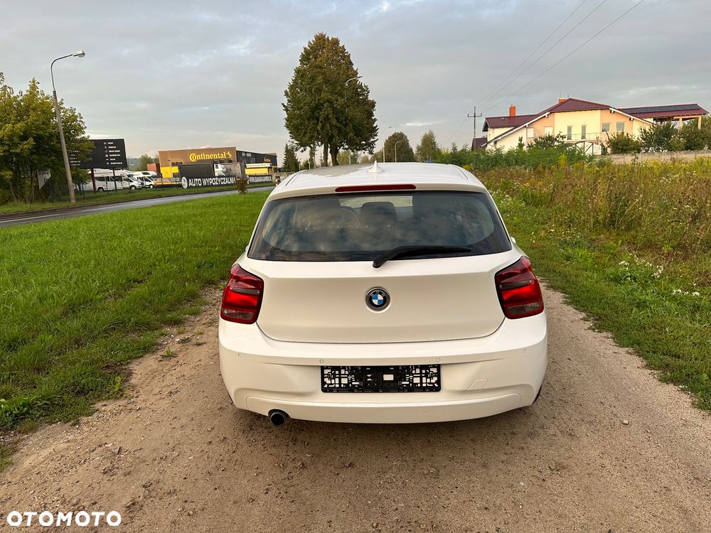 BMW Seria 1 120d - 4