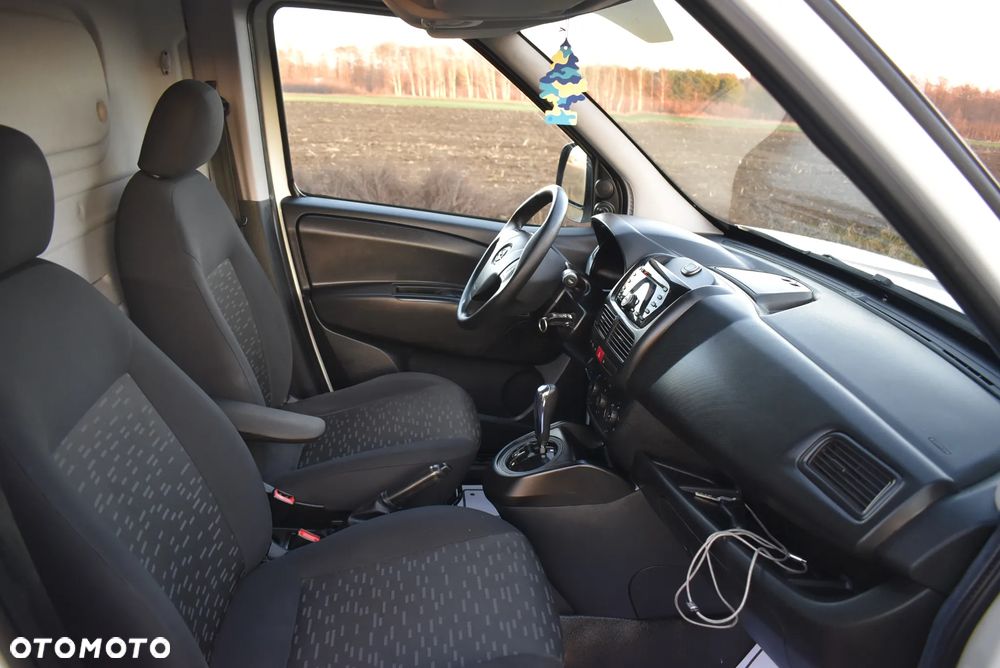 Opel COMBO FIAT DOBLO AUTOMAT KLIMATYZACJA JAK NOWY - 31