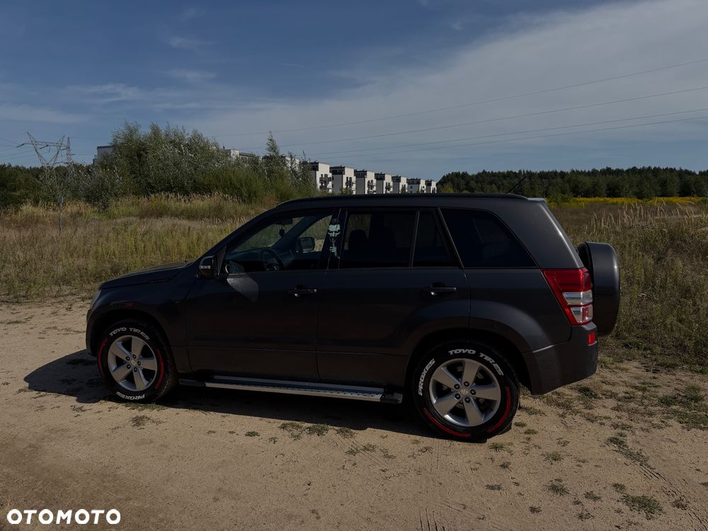 Suzuki Grand Vitara 2.4 Premium - 14
