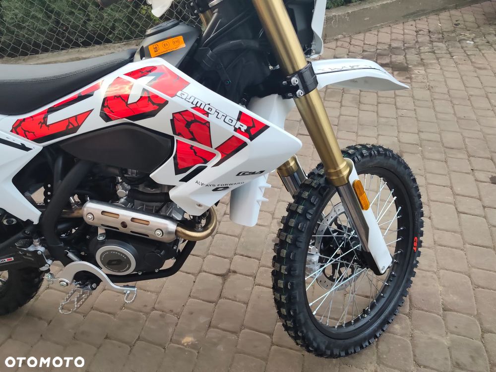 QJMOTOR COV 125X - 22