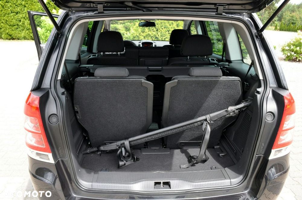 Opel Zafira - 38