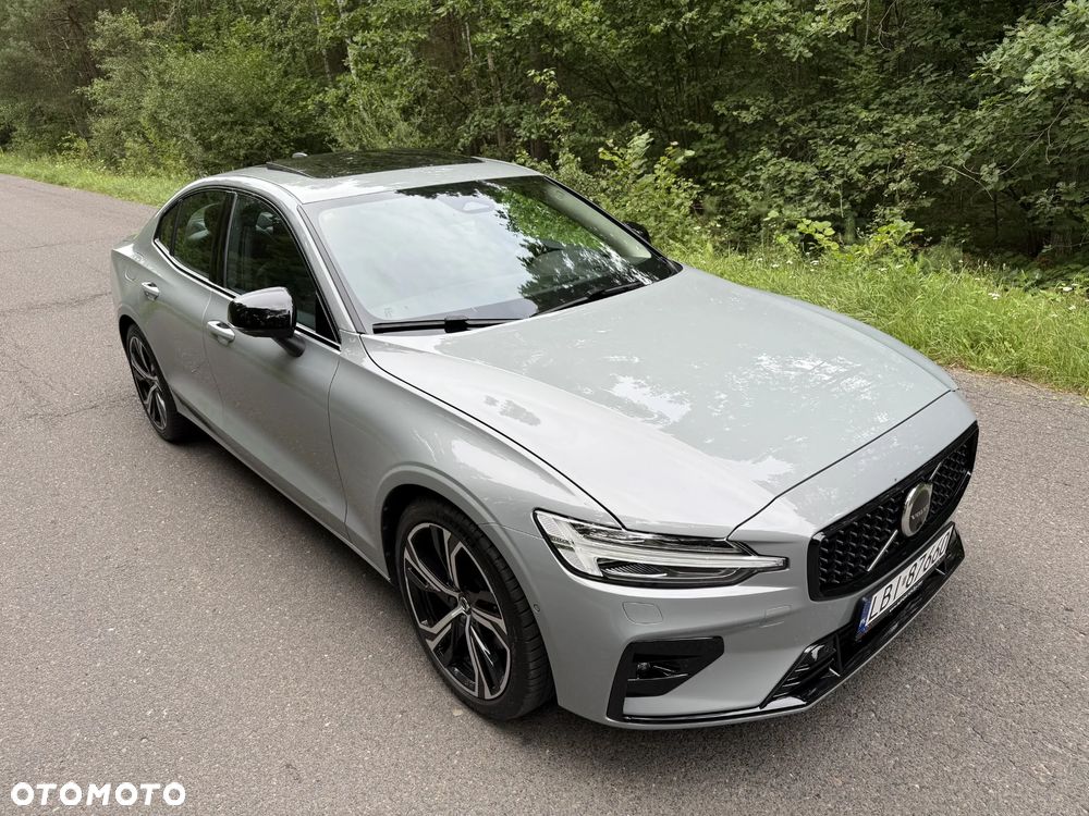 Volvo S60 B5 B AWD Plus Dark - 2