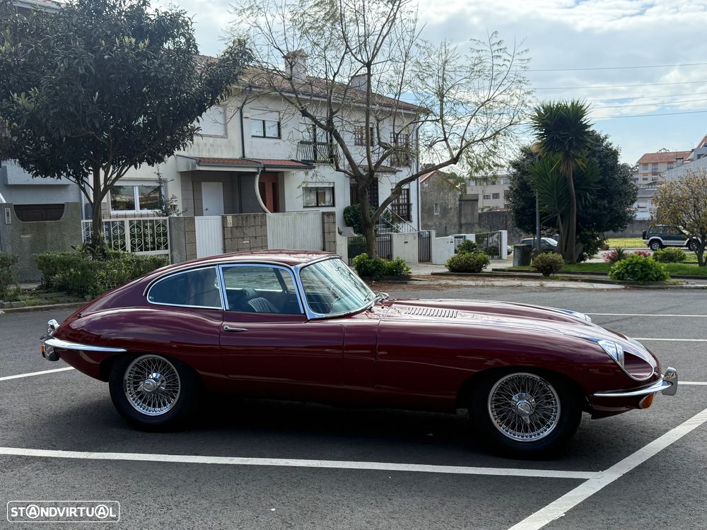 Jaguar E-Type - 10