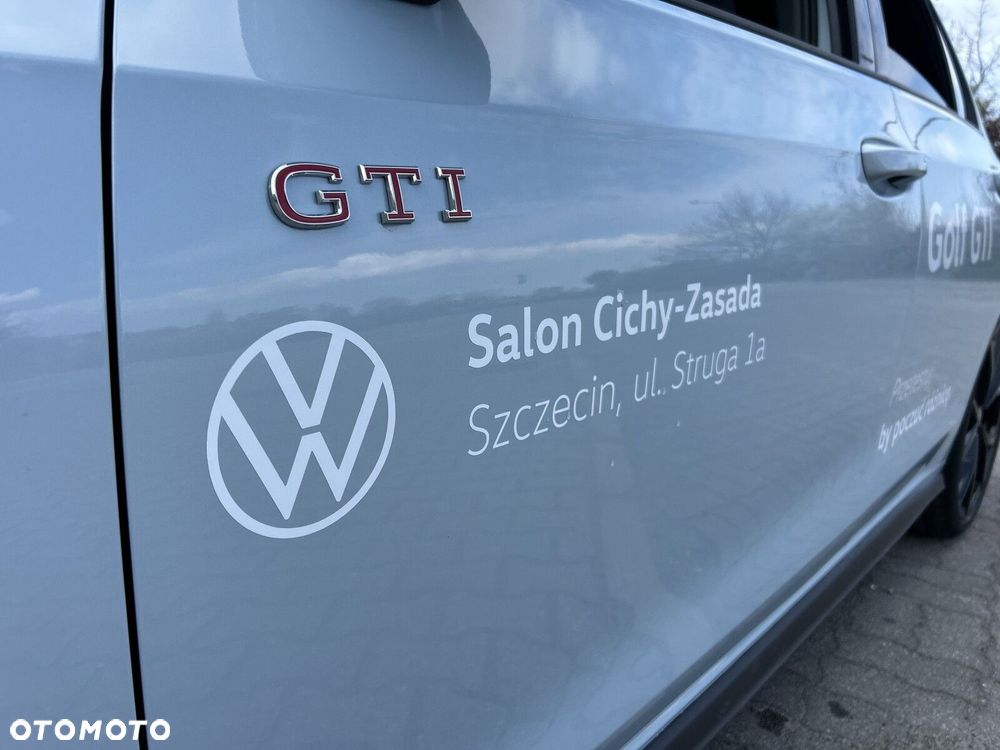 Volkswagen Golf - 17