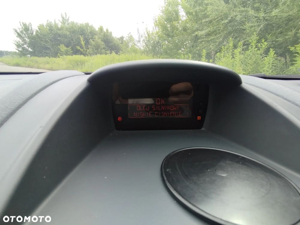 Ford Fiesta VAN - 12