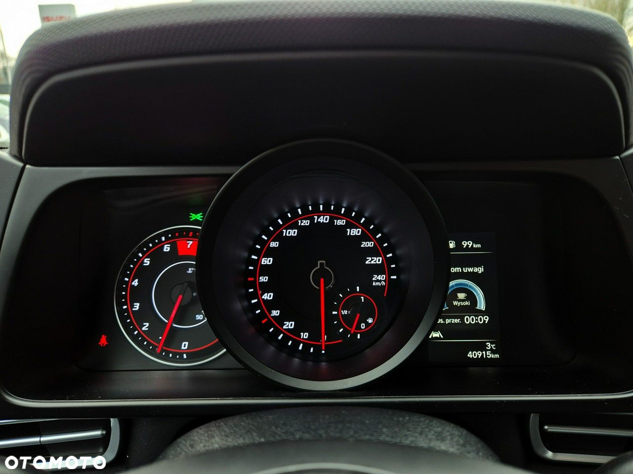 Hyundai Elantra - 25