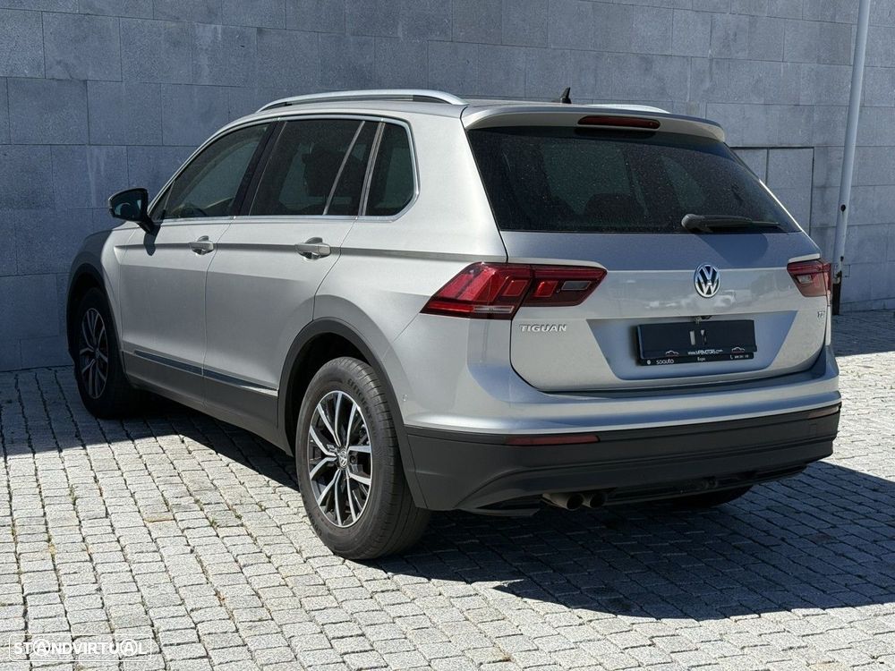 VW Tiguan 1.6 TDI Confortline - 6