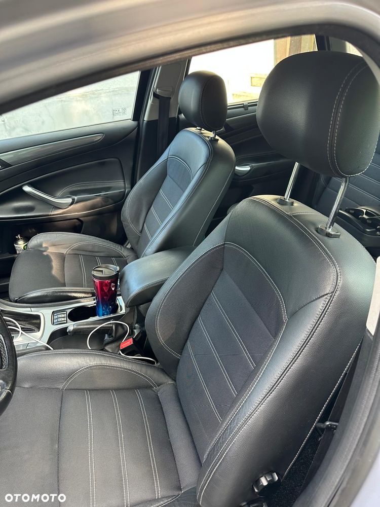 Ford Mondeo - 10