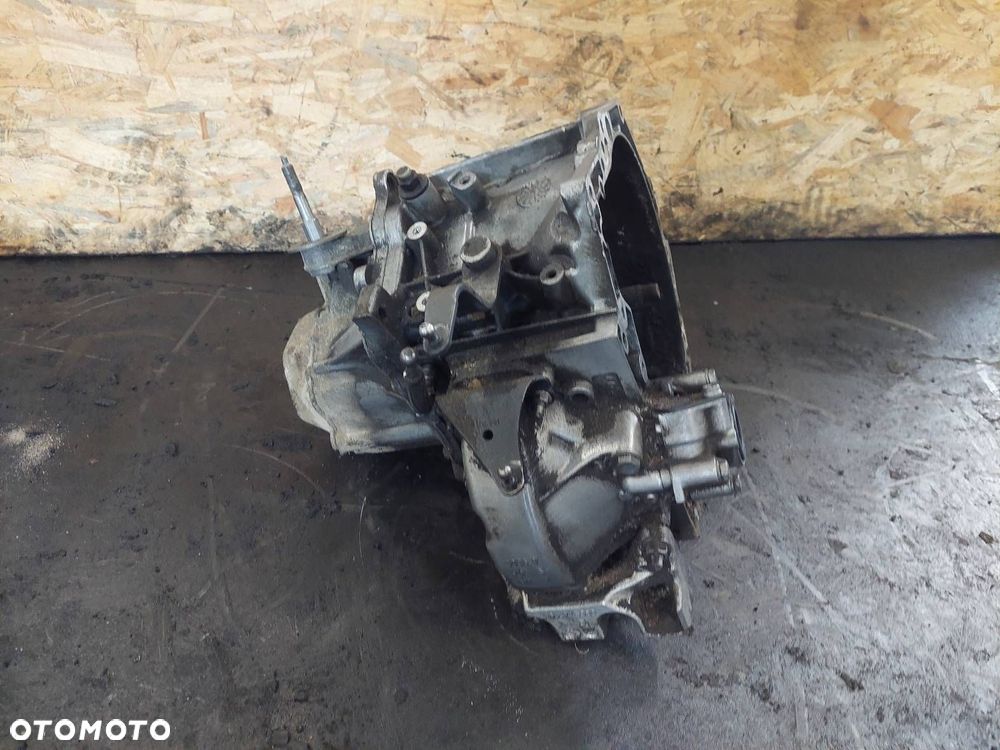 SKRZYNIA BIEGÓW PEUGEOT PARTNER I BERLINGO I 1.6 HDI MANUAL 5 BIEGÓW 20DP37 - 4