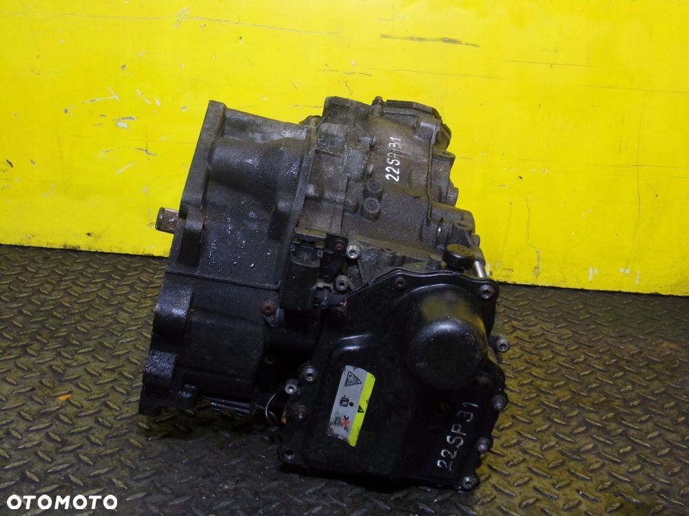 SKODA RAPID 1.4 TDI 17r 90KM skrzynia biegow AUTOMAT RFB - 2
