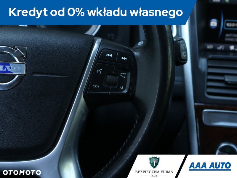 Volvo XC 60 - 25