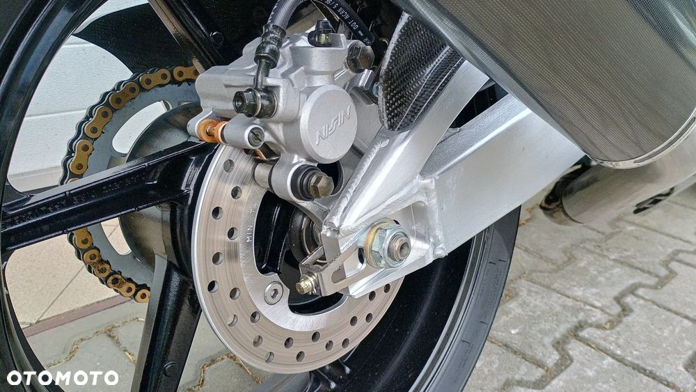 Honda CBR - 38