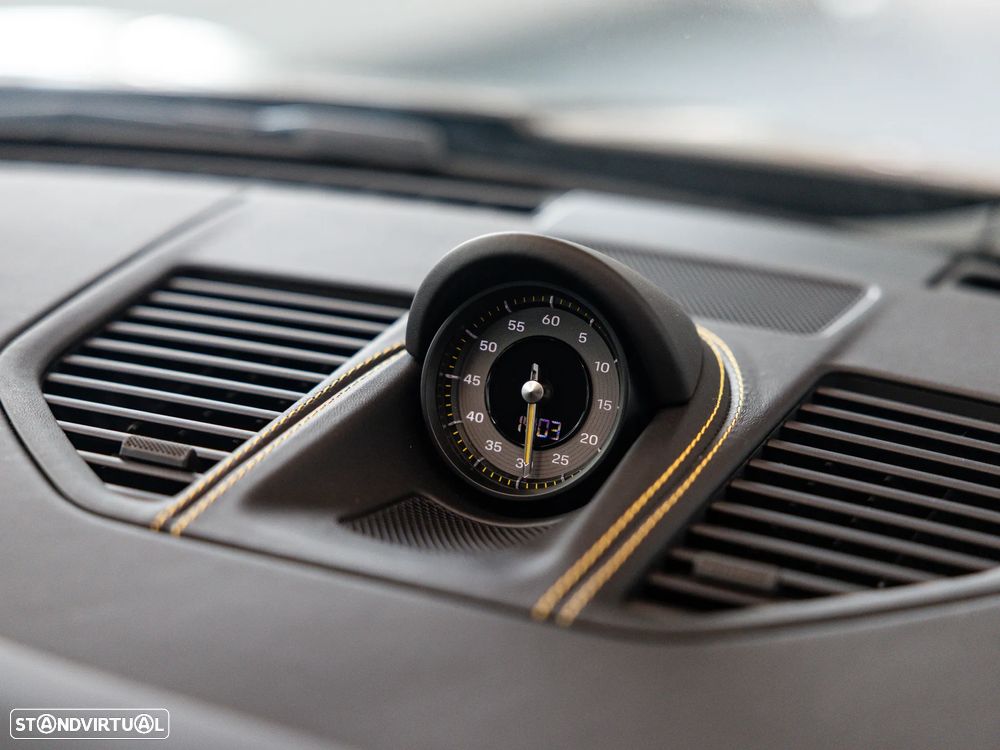 Porsche 911 (992) - 28